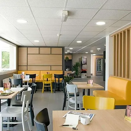 Hotell Saint-quentin 2*